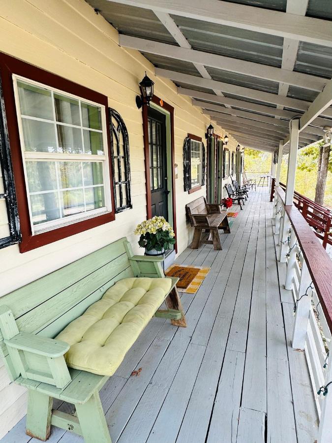 Acorn Hideaways Canton Unwind At Green Gables Suite For Up To 3 ภายนอก รูปภาพ